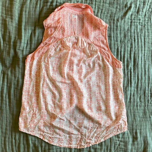 RVCA Sleeveless Blouse - Picture 2 of 4